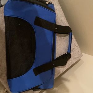 Pet carrier